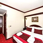 Guelhanepark & 4*