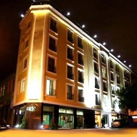 Guelhanepark & Hotel 4*