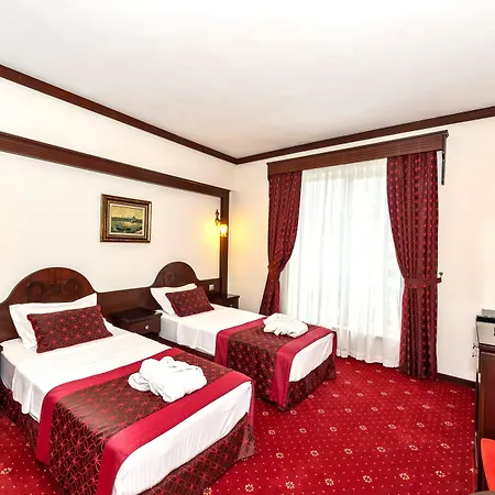 Guelhanepark & Hotel 4*