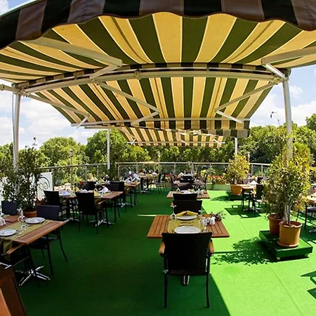 Guelhanepark & Hotel 4*