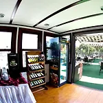 Guelhanepark & 酒店 4*